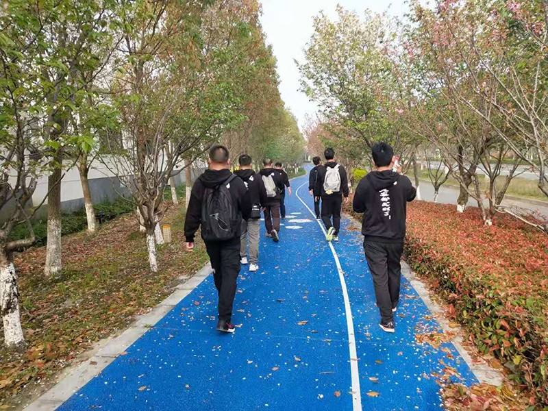 華燁篷房團隊向淀山湖出發，徒步20公里，挑戰自我 一路同行！