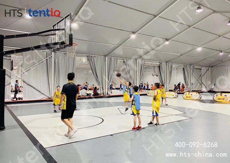 籃球館的棚子框架為鋁合金材質,戶外長期使用可用30年左右 籃球館的棚子框架為鋁合金材質,戶外長期使用可用30年左右