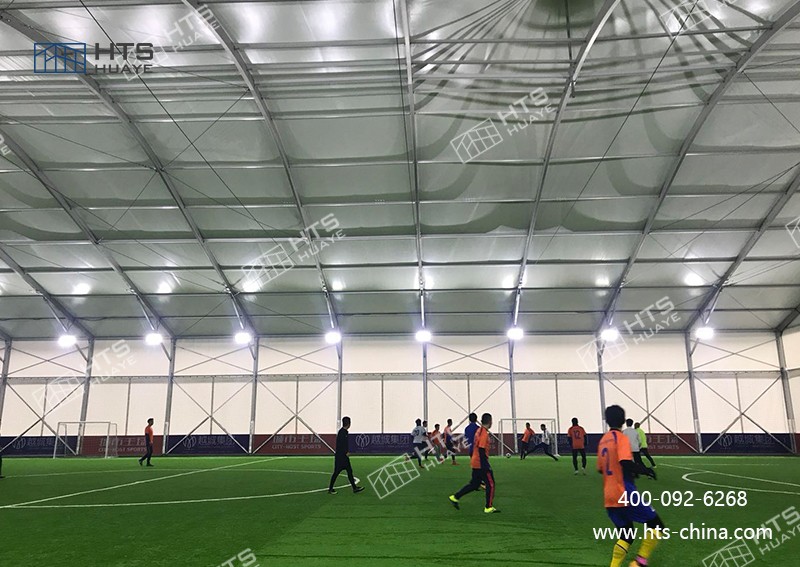 足球場蓬房為足球產(chǎn)業(yè)的持續(xù)健康發(fā)展貢獻(xiàn)力量 足球場蓬房為足球產(chǎn)業(yè)的持續(xù)健康發(fā)展貢獻(xiàn)力量